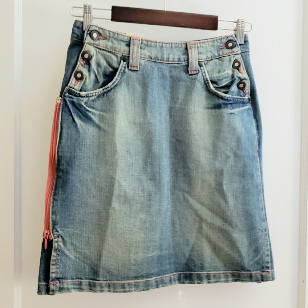 NEW Wrangler | 25 jean skirt pink stitching denim